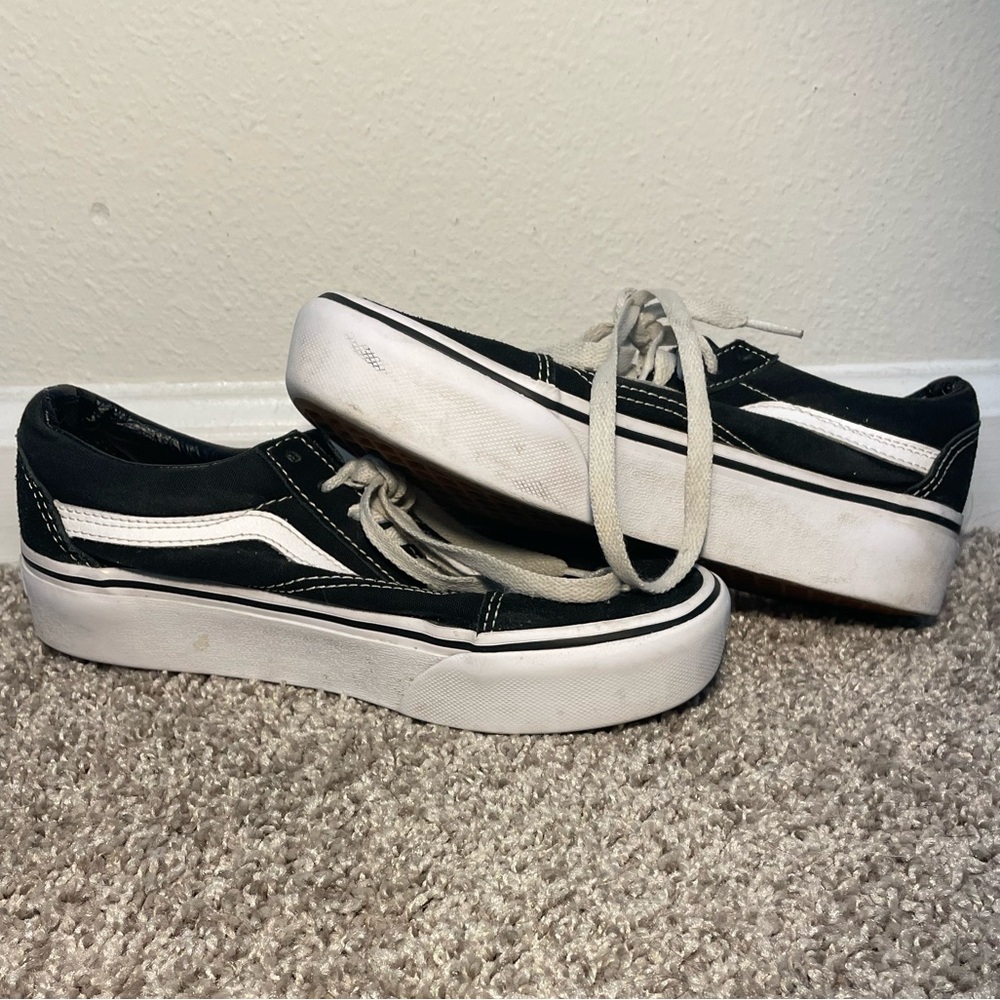 Old Skool Stackform Vans - Size 6 - image 5